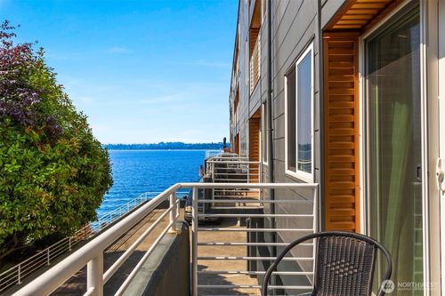 101-733 Lake St S, Kirkland, WA, 98033-6436 | Card Image