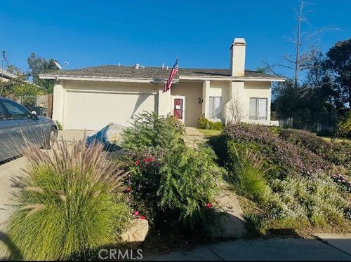 3017 Pepper St, Highland, CA, 92346-1823 | Card Image