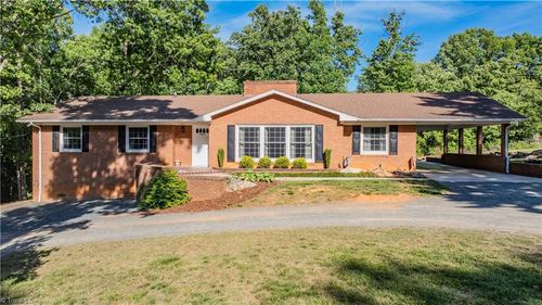743 Bray Blvd, Asheboro, NC, 27205-7510 | Card Image