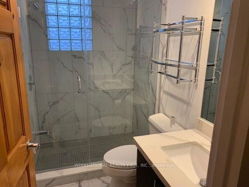 300 Locke St S, Hamilton, ON, L8P4C4 | Card Image