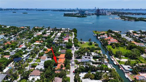 1085 Ne 84th Street, Miami, FL, 33138 | Card Image