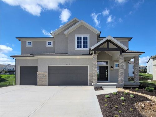 18232 Oakmont St, Overland Park, KS, 66013-4525 | Card Image