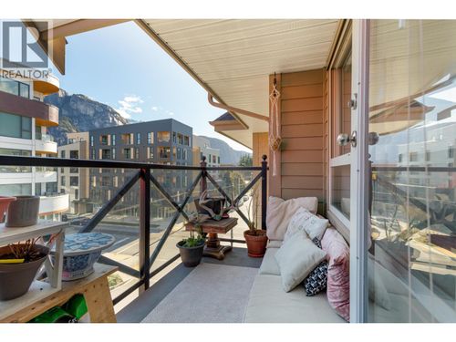 313-38003 Second Ave, Squamish, BC, V8B0C4 | Card Image