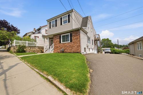 21 Culloden Road, Stamford, CT, 06902 | Card Image