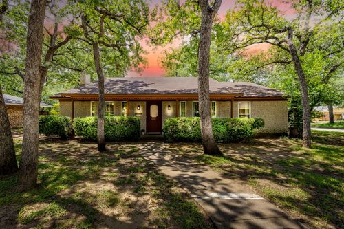 3600 Oak Haven Dr, Forest Hill, TX, 76119-7245 | Card Image