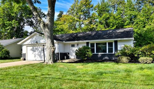 2000 Marshfield Rd, Mayfield Heights, OH, 44124-4123 | Card Image