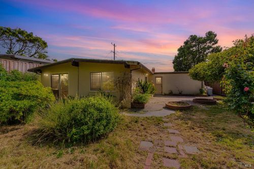 1415 Miner Ave, San Pablo, CA, 94806-2048 | Card Image