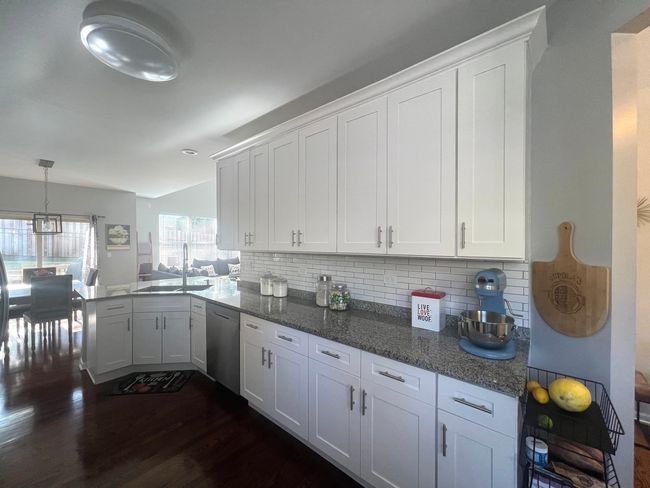 615 W St Johns Pl, Townhouse with 3 bedrooms, 3 bathrooms and 2 parking in ADDISON IL | Image 8