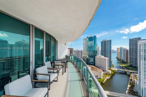 3802-350 S Miami Ave, Miami, FL, 33130-1937 | Card Image