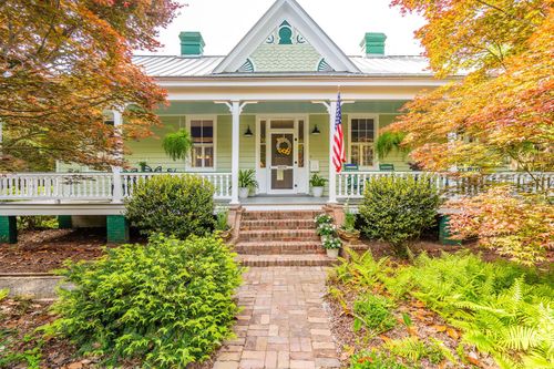 317 Sumter Ave, Summerville, SC, 29483-5953 | Card Image