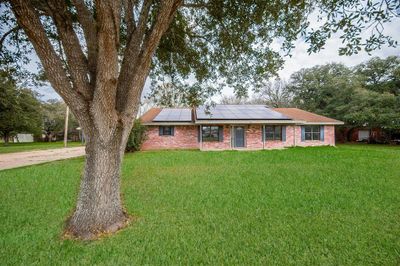 413 S Lavaca, House other with 3 bedrooms, 2 bathrooms and null parking in Louise TX | Image 1