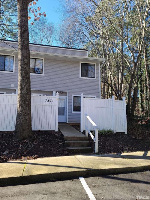 7371 Sandy Creek Dr, Raleigh, NC, 27615 | Card Image