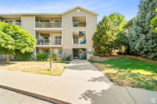 apt-b17-490 700, Clearfield, UT, 84015-1717 | Card Image