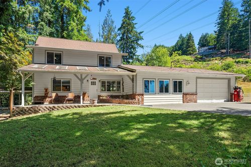 16530 237th Avenue Se, Issaquah, WA, 98027 | Card Image