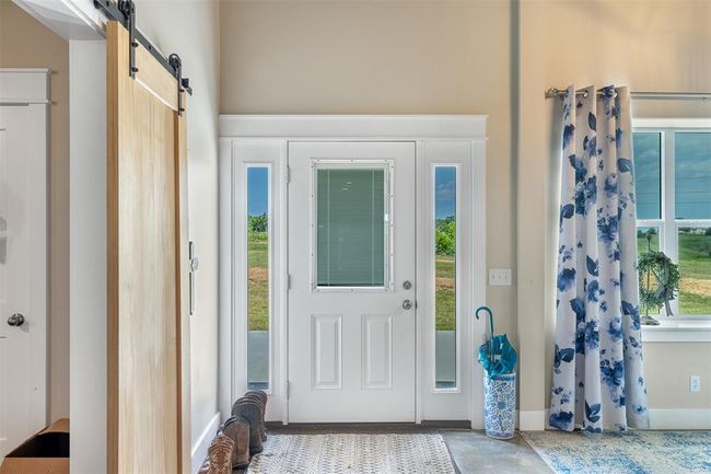 4330 Post Oak Point Rd, Home with 4 bedrooms, 4 bathrooms and 3 parking in New Ulm TX | Image 6