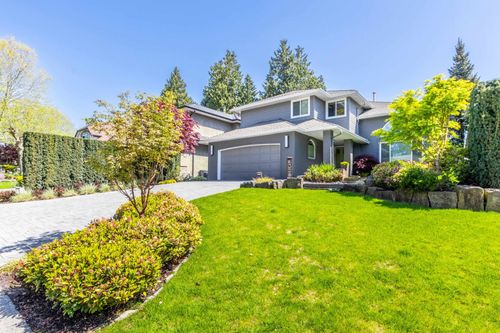 6320 122a St, Surrey, BC, V3X3G6 | Card Image