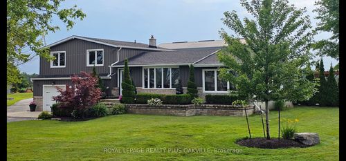 322 Russ Rd, Grimsby, ON, L3M4E7 | Card Image