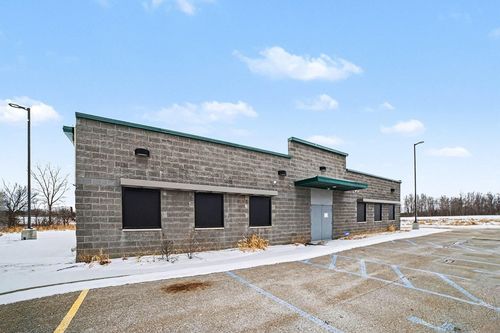 690 Industrial Dr, Clare, MI, 48617-9225 | Card Image