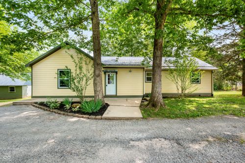 5800 S Shore Dr, Nashville, IN, 47448-8292 | Card Image