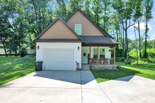 33-27 Langley Dr, La Fayette, GA, 30728-3480 | Card Image