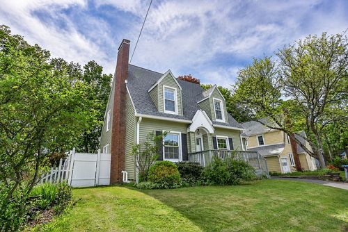 6 S Belmont Cir, Oneonta, NY, 13820-2610 | Card Image