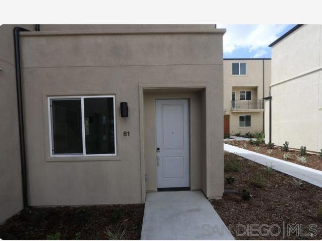 UNIT-61 - 5355 Seacliff Pl, Condo with 3 bedrooms, 2 bathrooms and 2 parking in San Diego CA | Image 4