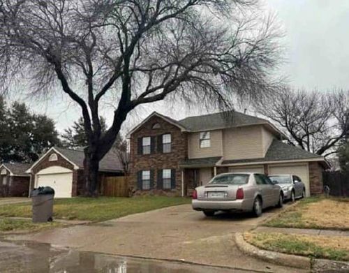 904 Bridgewater Ln, Mesquite, TX, 75181-2328 | Card Image