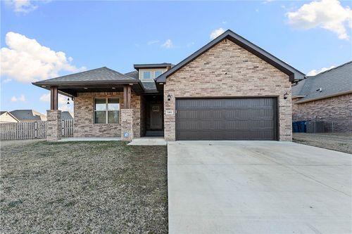 2401 Lock Ln, Pea Ridge, AR, 72751-4031 | Card Image