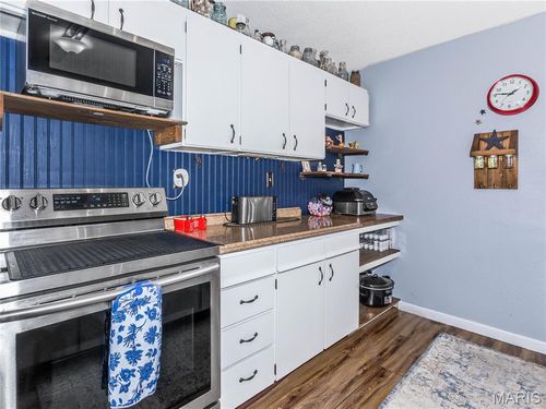 204 Emery St, Collinsville, IL, 62234-5005 | Card Image