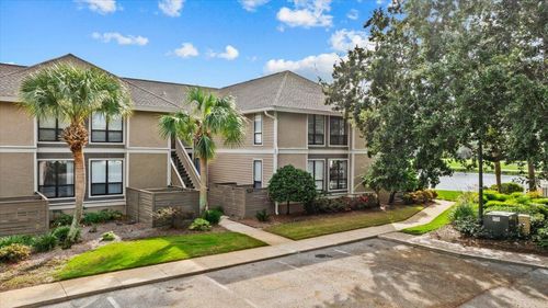 911 Harbour Point Ln, Sandestin, FL, 32550-4517 | Card Image