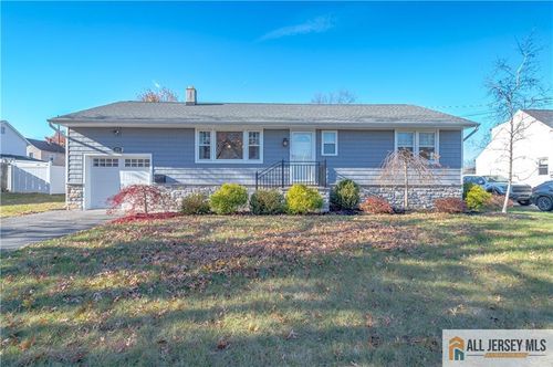 400 Whittier Ave, Dunellen, NJ, 08812-1509 | Card Image