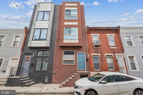 2241 Sears St, PHILADELPHIA, PA, 19146-4226 | Card Image