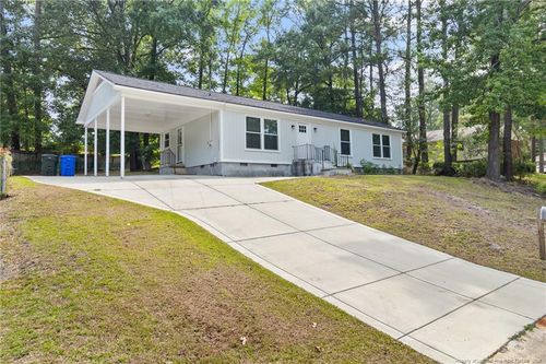 601 Woodclift Dr, Fayetteville, NC, 28311-2755 | Card Image