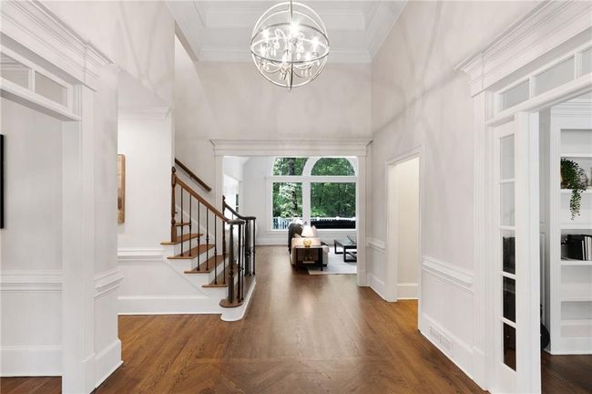 10635 N Edgewater Pl, House other with 5 bedrooms, 6 bathrooms and 5 parking in Johns Creek GA | Image 5