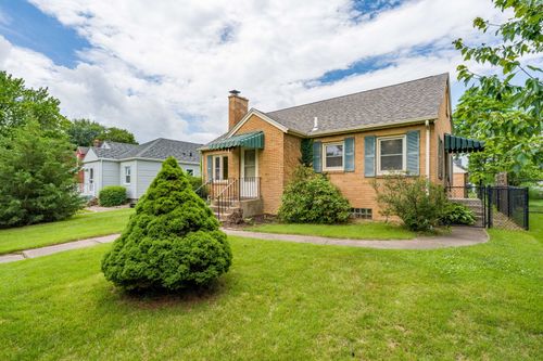 2627 9th St, Moline, IL, 61265-5125 | Card Image