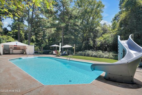 405 S Walker St, Burgaw, NC, 28425-5088 | Card Image