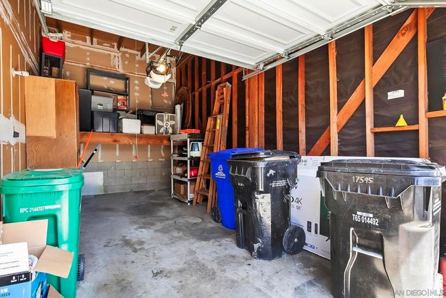 17595 Fairlie Rd, Townhouse with 3 bedrooms, 3 bathrooms and 3 parking in San Diego CA | Image 30