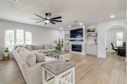 4800 Club View Cir, Mesquite, TX, 75150-1192 | Card Image