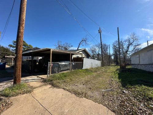 1638 Stoneman St, Dallas, TX, 75215-4149 | Card Image