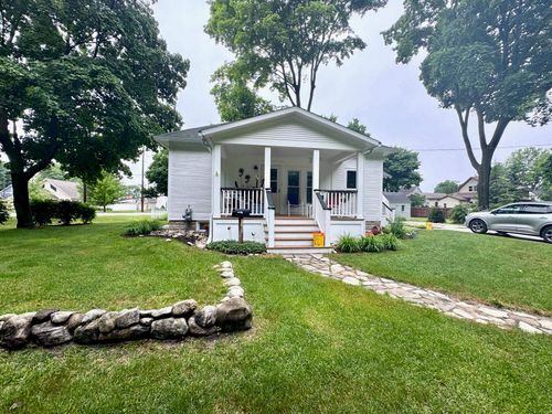 601 Pleasant Ave, Boyne City, MI, 49712-1645 | Card Image