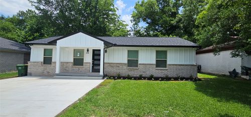 614 E Farmers Rd, Seagoville, TX, 75159-1708 | Card Image