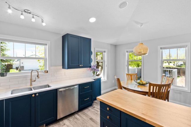 5626 55 Ave, House other with 4 bedrooms, 3 bathrooms and 4 parking in Olds AB | Image 13