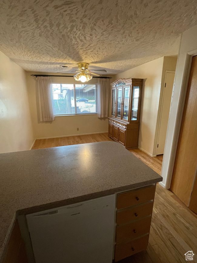 884 E 5575 S, Condo with 2 bedrooms, 1 bathrooms and 2 parking in South Ogden UT | Image 16