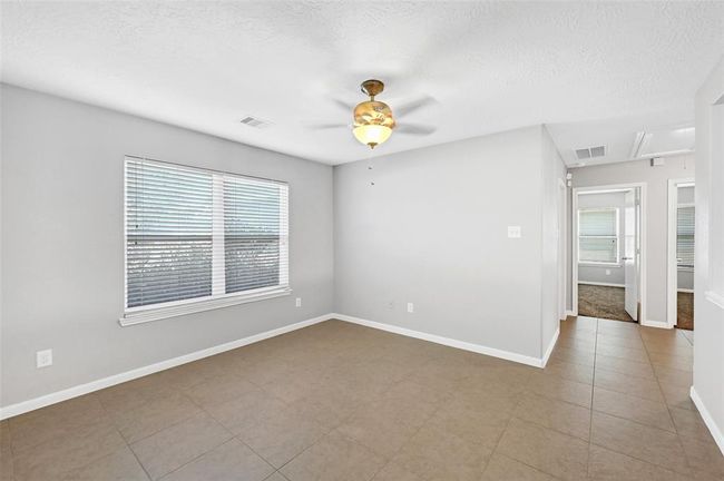 Formal dinning room. | Image 4