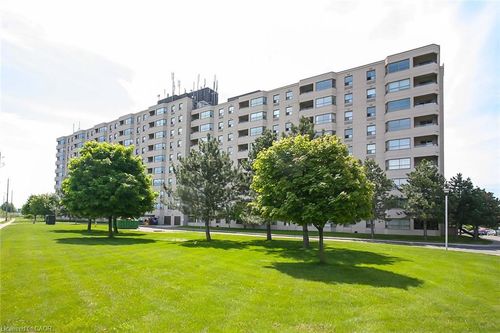 516-200 Jamieson Pky, Cambridge, ON, N3C4B5 | Card Image