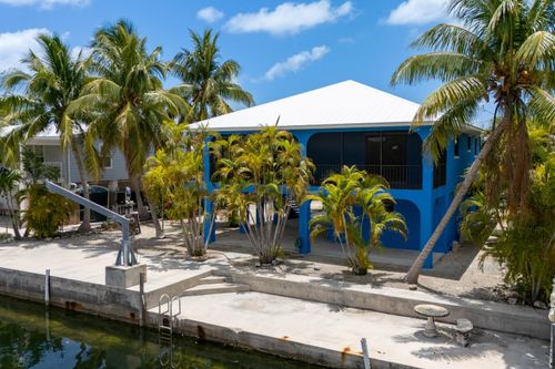 29487 Ranger Ave, Big Pine Key, FL, 33043-3222 | Card Image