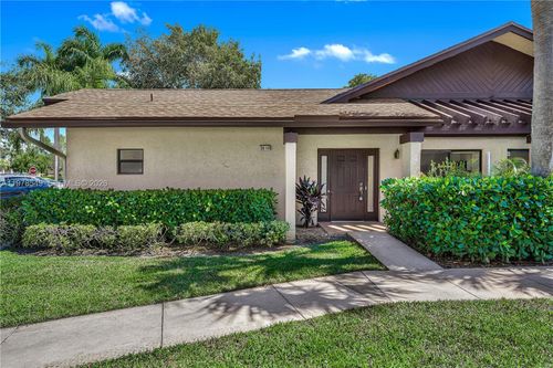 1702-2616 Carambola Cir N, Coconut Creek, FL, 33066-2431 | Card Image