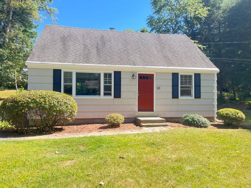 30 River Rd, Unionville, CT, 06085-1065 | Card Image