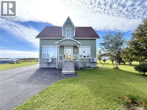 133 Rue Du Bassin, Lamèque, NB, E8T1H6 | Card Image