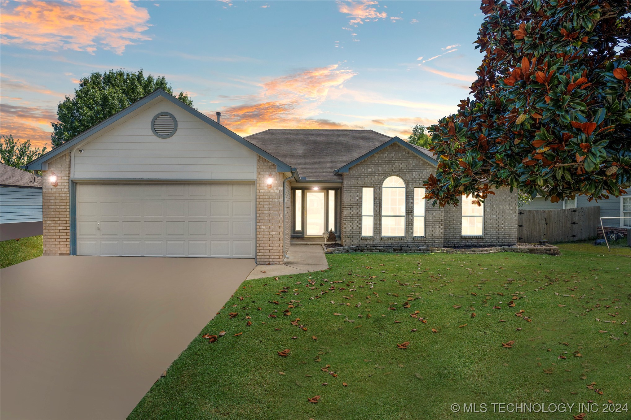 Dogwood St, Coweta, OK 74429